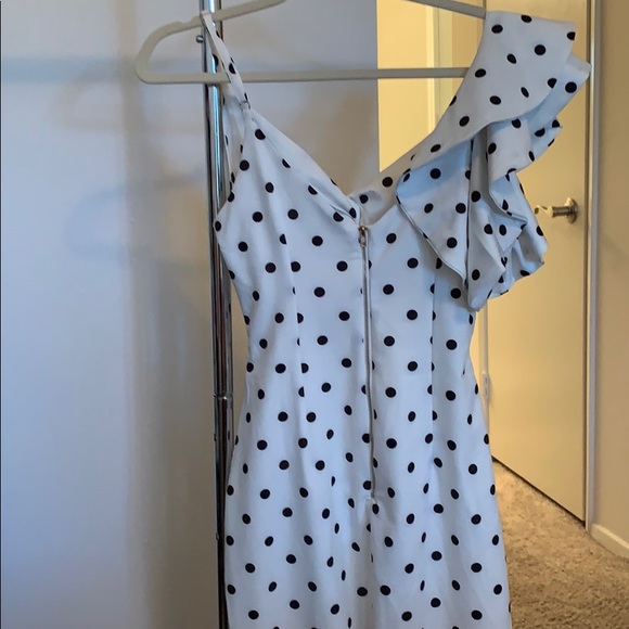 Polka dot mini dress with one ruffles sleeve - Picture 4 of 4